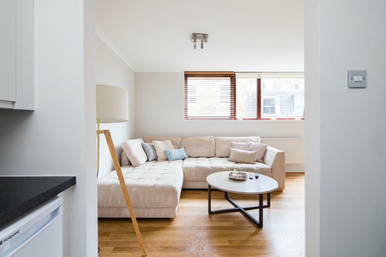 Richardsons Mews By Lime Street * Londra